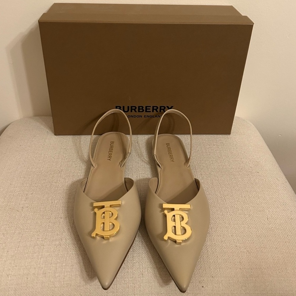 Burberry flats